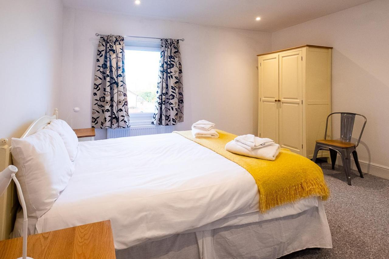 Elm - Three Tuns Apartments, Pettistree, Wickham Market - By Aldeburgh Coastal
